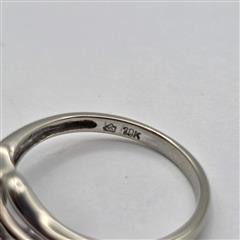 10K White Gold Round Natural Diamond Three-Stone Bypass Over Under Ring Size 7